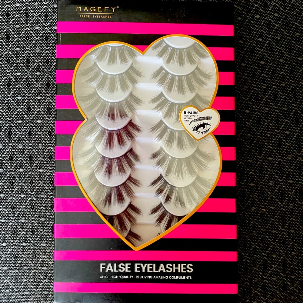Eyelashes 8 pack Brand New*